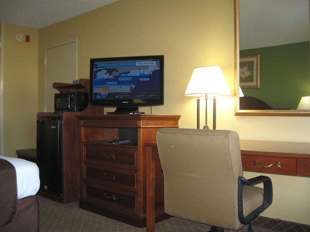 Super 8 By Wyndham Macon West Motel Kültér fotó